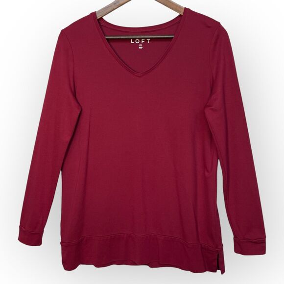 LOFT Layering Shirt Top Women Size PM Red Stretch V Neck Long Sleeve Rayon Nylon - Picture 1 of 10